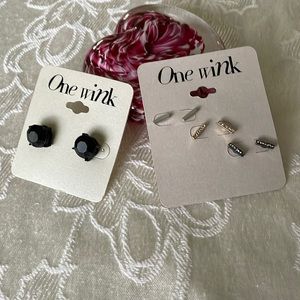 New On Cards Pair of New Pierced Earrings One Wink